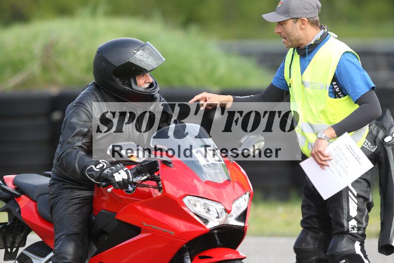 /Archiv-2025/10 23.04.2025 Cornu Master School ADR/gruen-vert/13